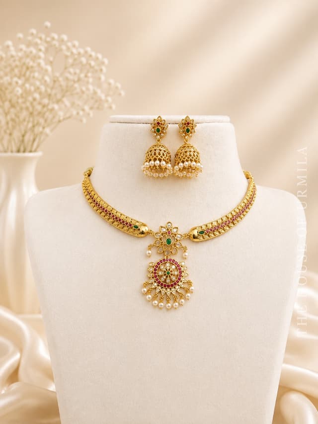 GAURI — Antique Gold Floral Pendant Necklace