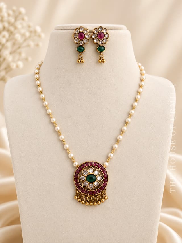 ANANYA — Pearl Strand Kundan Pendant Necklace Set