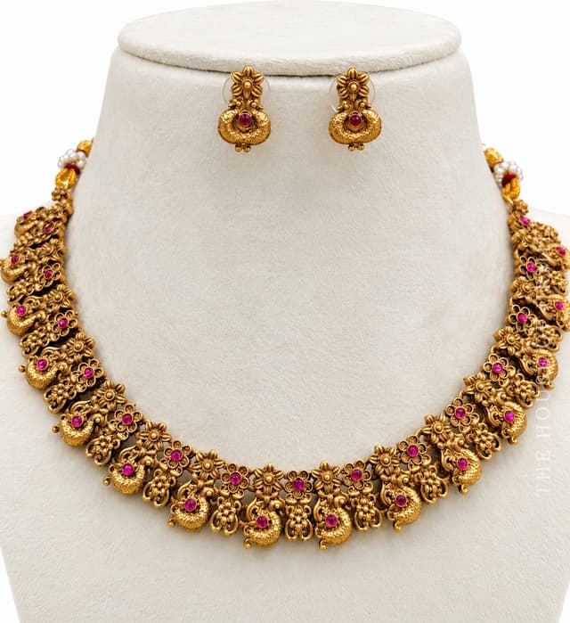 YAMINI — Antique Gold Scalloped Floral Choker Set