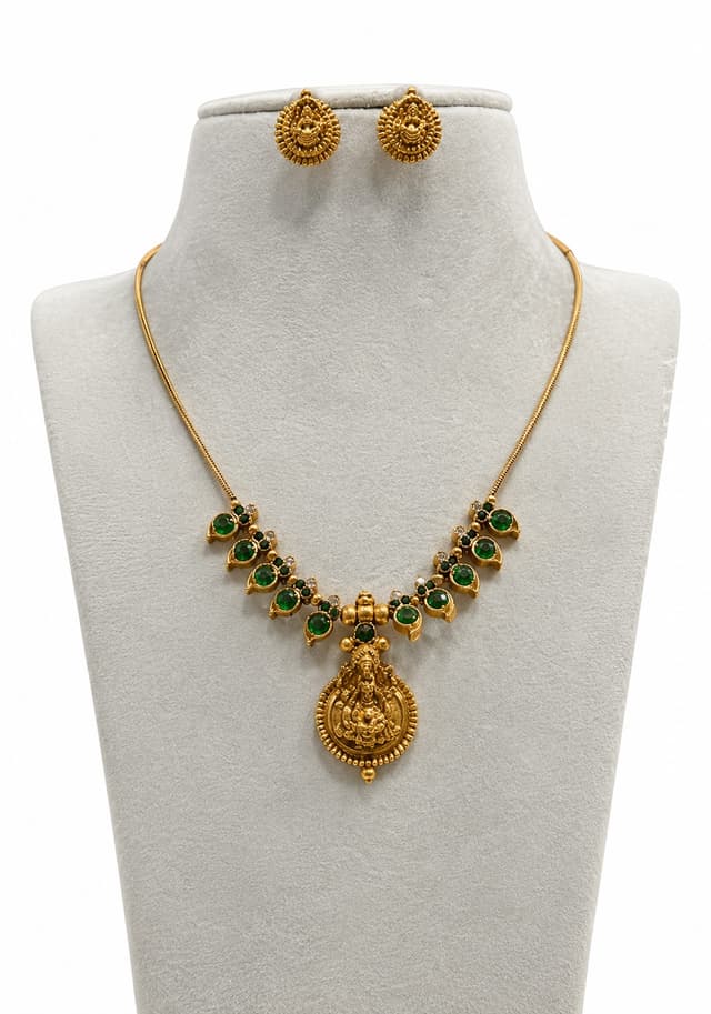 NANDINI — Temple Jewellery Emerald Lakshmi Pendant Necklace Set