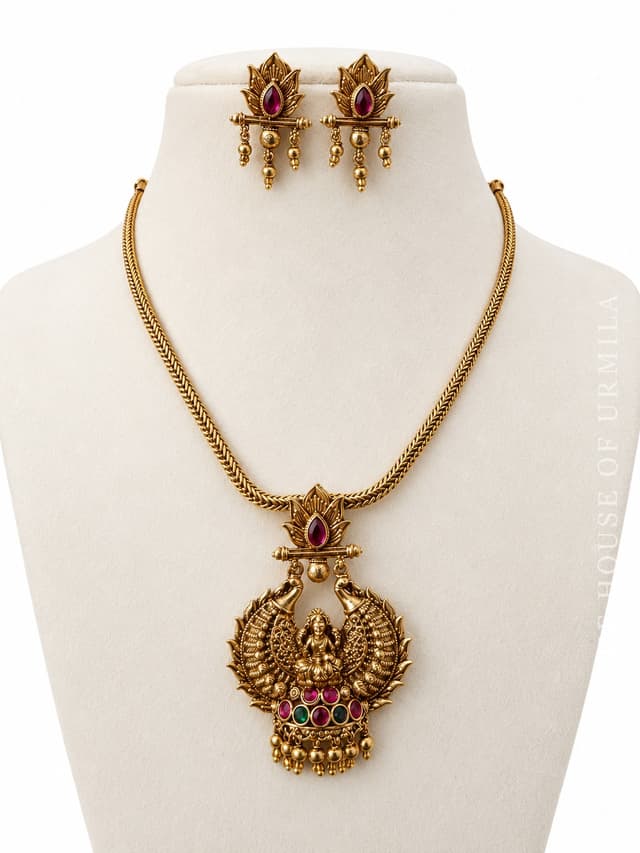 VAISHNAVI — Temple Jewellery Lotus Lakshmi Pendant Necklace Set