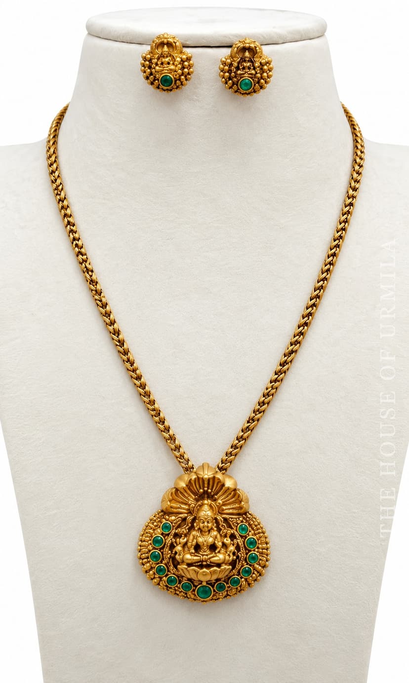 DIVYA — Temple Jewellery Emerald Sunburst Lakshmi Necklace Set